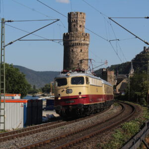 TRI E10 1309 in Oberwesel